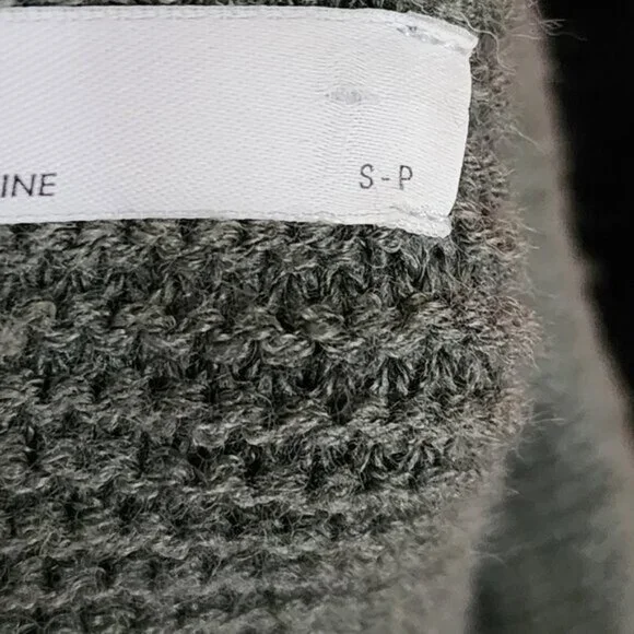 Oak & Fort Green Chunky Knit Collared V-Neck Oversized Cropped Sweater - Picture 6 of 7